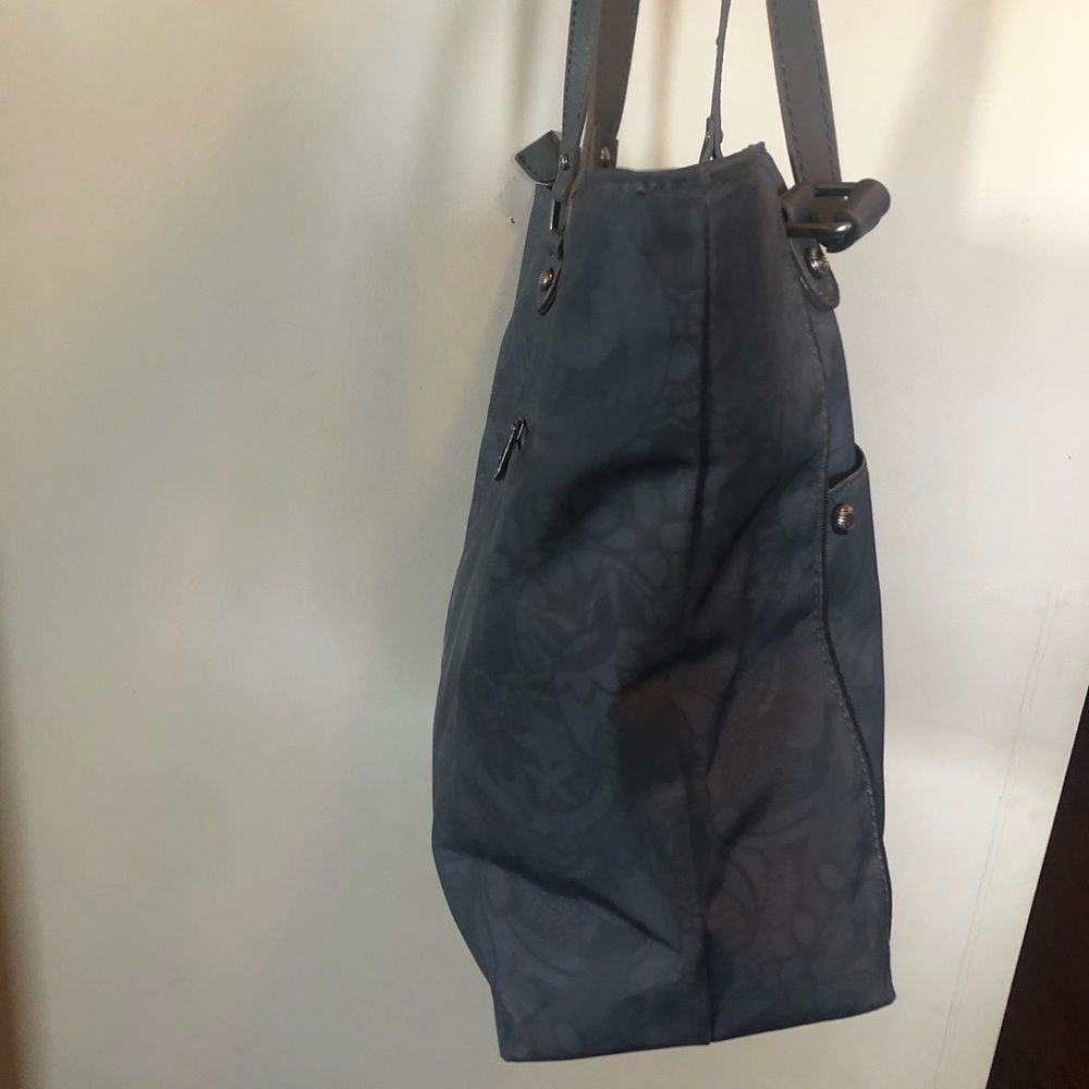 Handbag - Picture 4 of 8